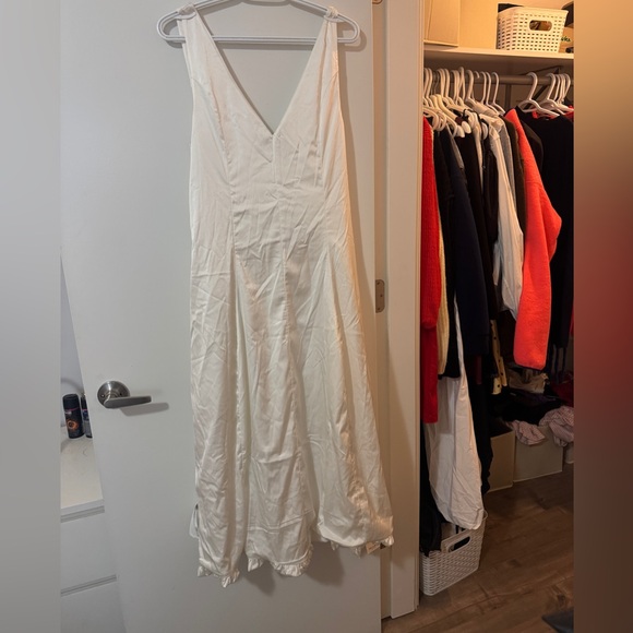 Abercrombie & Fitch White Maxi Dress - Picture 3 of 4